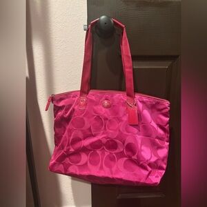 Coach GUC Fuchsia Getaway Signature Nylon Tote